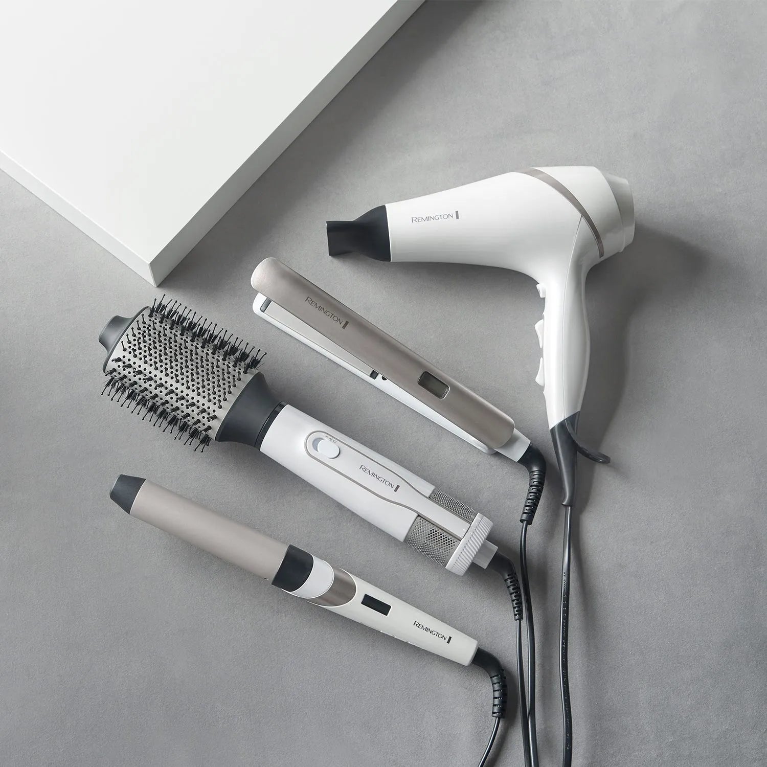 Remington S8901 Hydraluxe Ceramic Hair Straightener photo 6 | ShandaarBuy