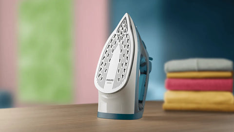Philips DST2030/90 Steam Iron — view 4 | Philips DST2030/90 Steam Iron (Deep Petrol) | ShandaarBuy