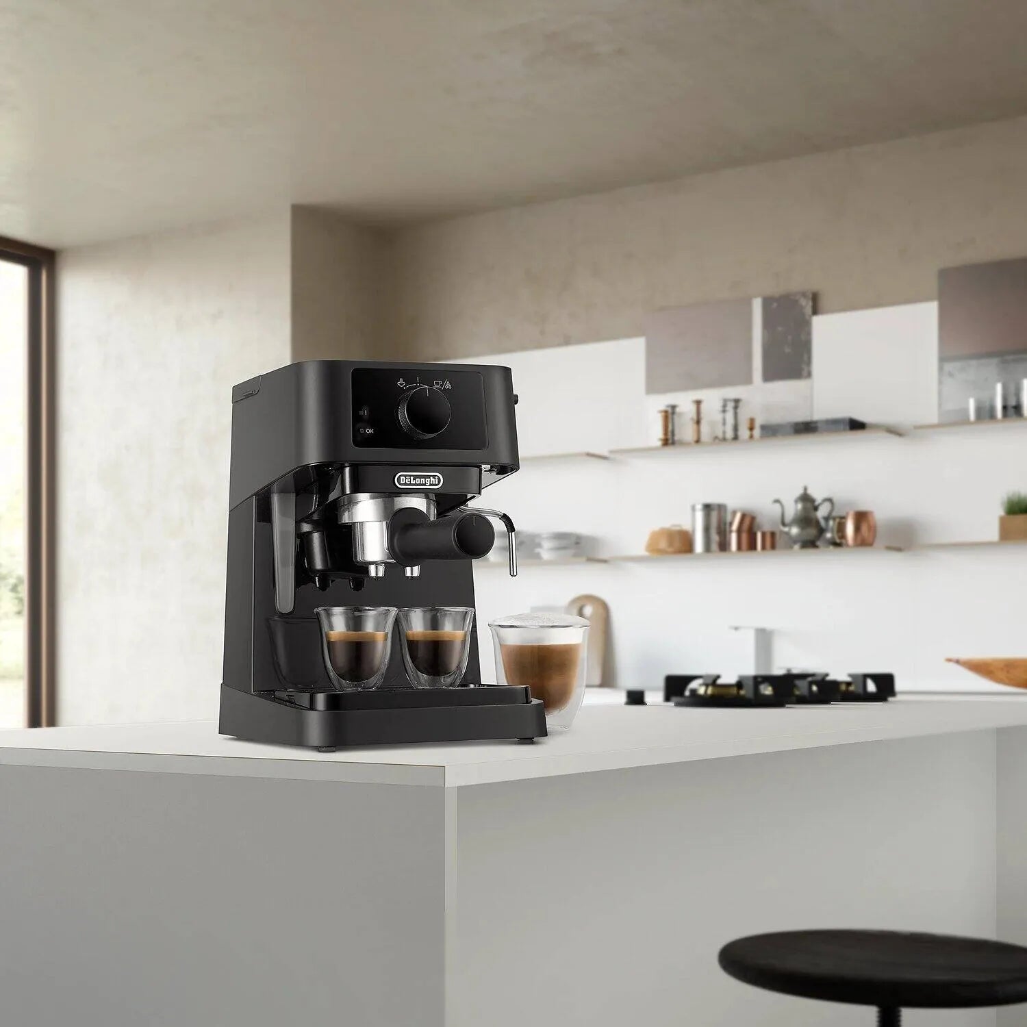 Delonghi EC230.BK detail | Delonghi Stilosa EC230.BK Espresso Machine | ShandaarBuy
