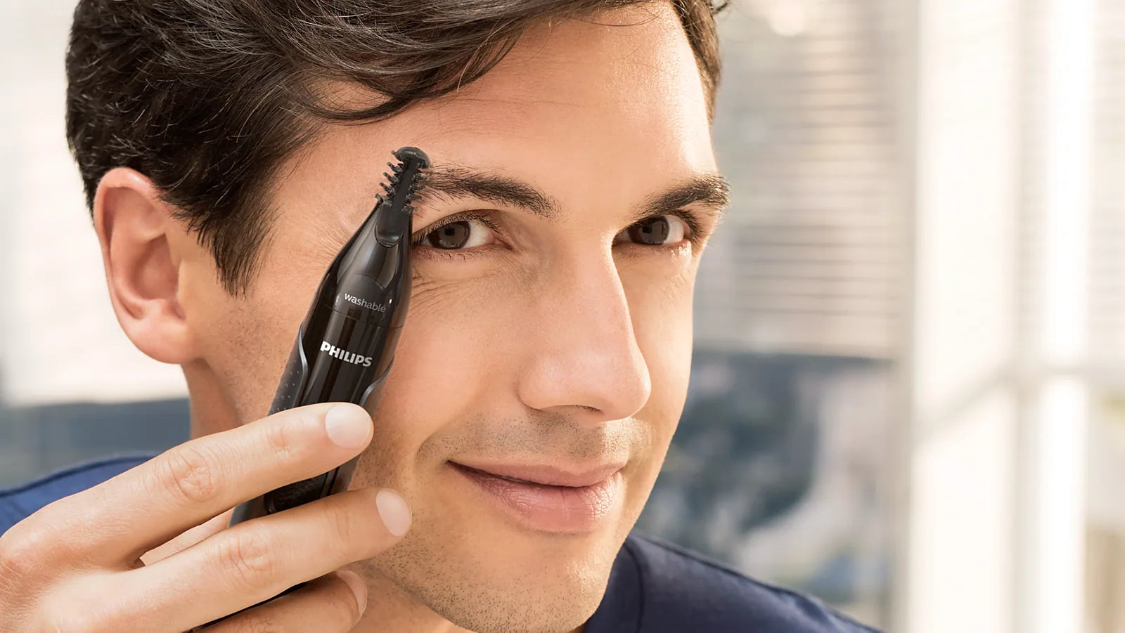 Philips NT3650/16 Nose Trimmer Series 3000 Nose, Ear & Eyebrow Trimmer - image 6