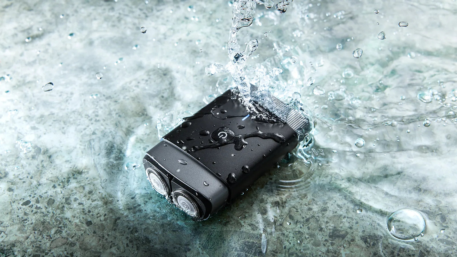 Philips PQ888/06 Compact Travel Electric Shaver - image 4