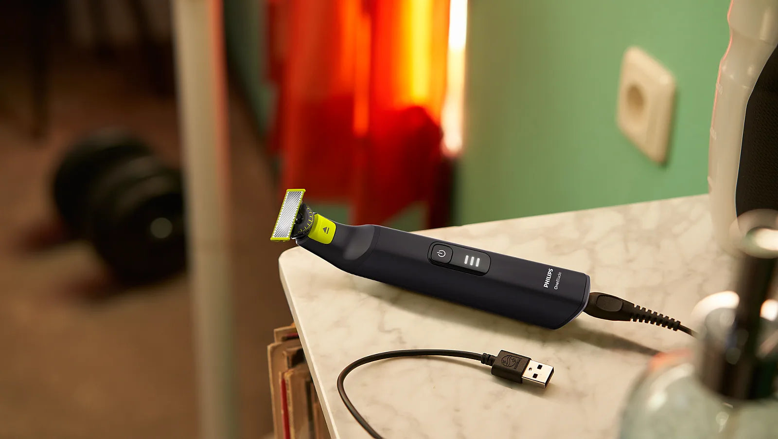Philips QP6542/10 OneBlade Pro Face + Body Hybrid Trimmer & Shaver - image 5