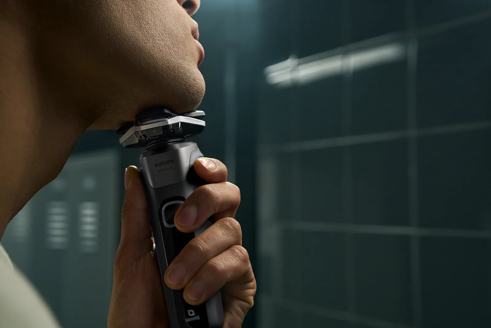 Philips S5887/10 Shaver Series 5000 Wet & Dry Electric Shaver - image 6
