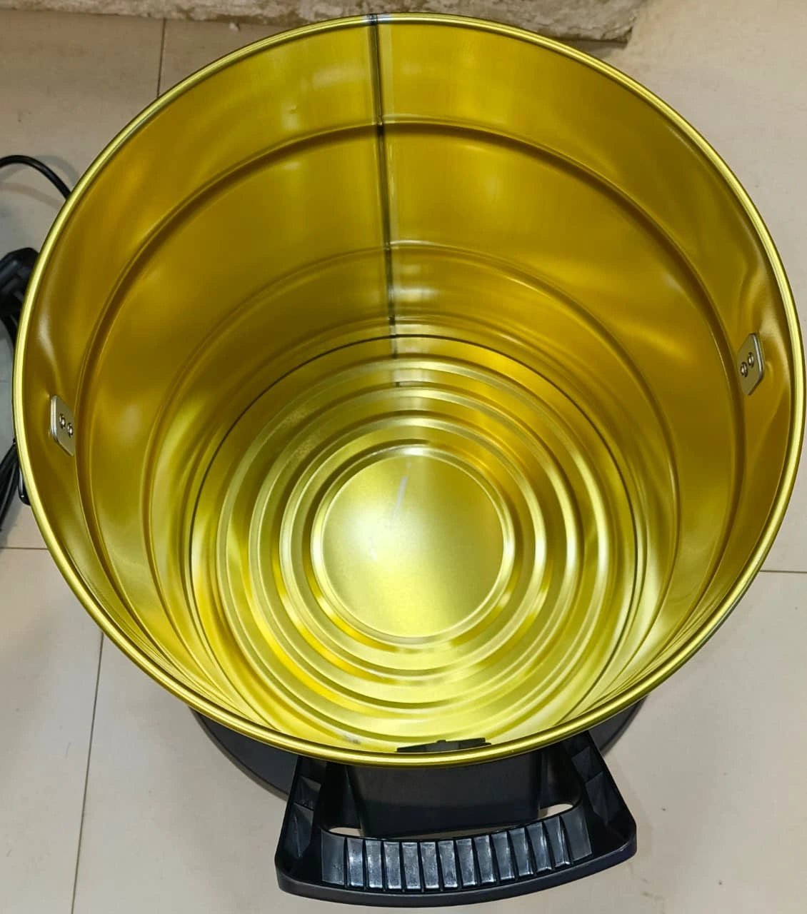 Dawlance Vacuum Cleaner DWVC-70322 Powerful Drum Vacuum & Blower
