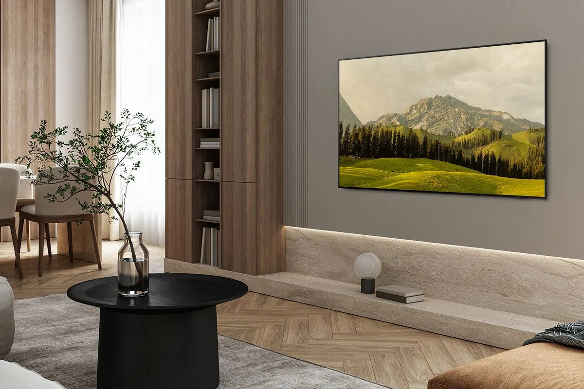 Samsung 55 S85F OLED 4K view 7
